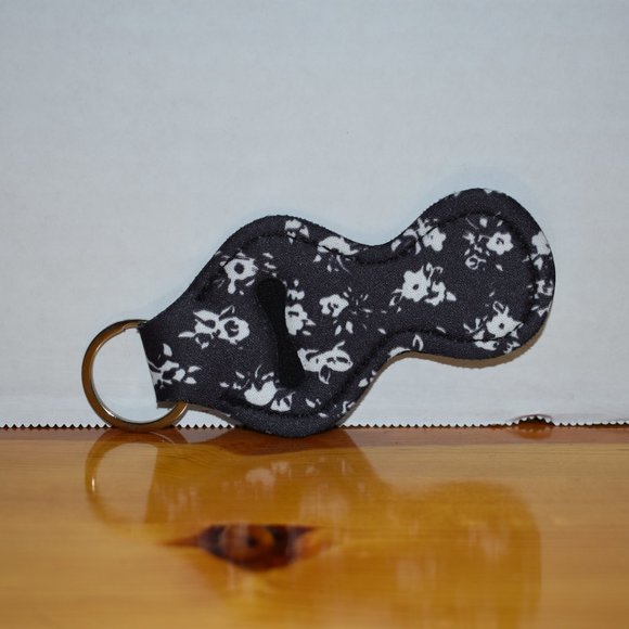 Chapstick Lip Balm Holder Keychain Black & White Floral Flower Design Style - Picture 4 of 6
